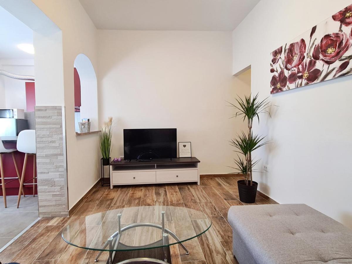 Antonio Apartment *
