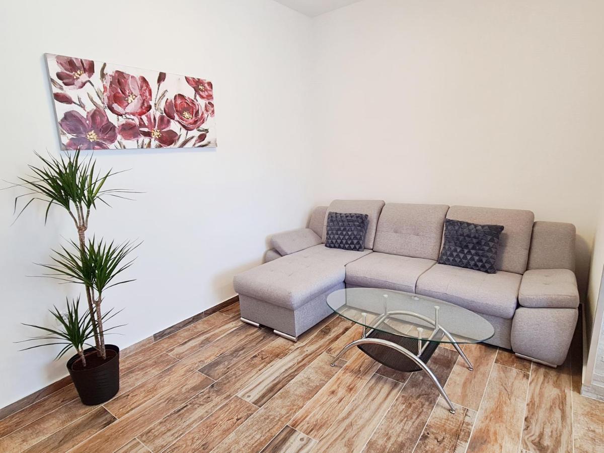 Antonio Apartment *